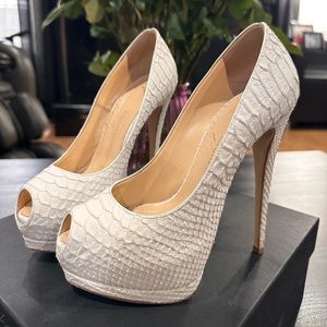 Giuseppe Zanotti Sexy White Snake Skin Classic Heel! LIKE NEW! size 7